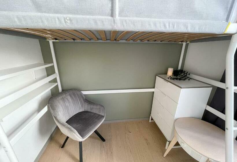 اتاق استاندارد یک نفره, City Center Old Town