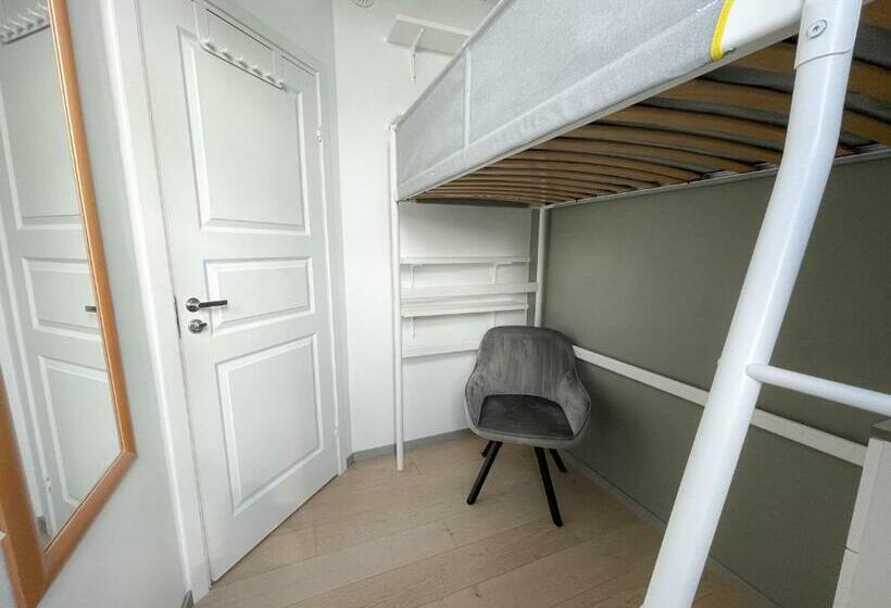 اتاق استاندارد یک نفره, City Center Old Town