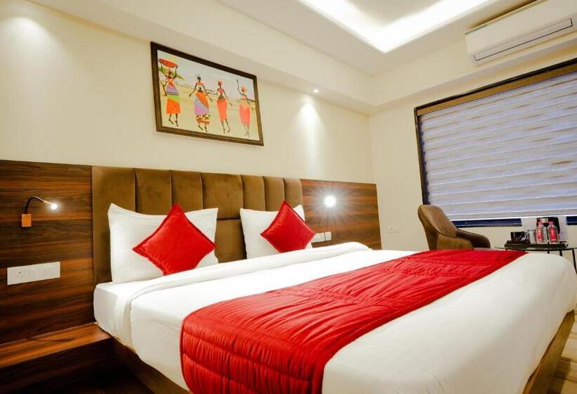 スタンダードルーム, Sattva  A Boutique