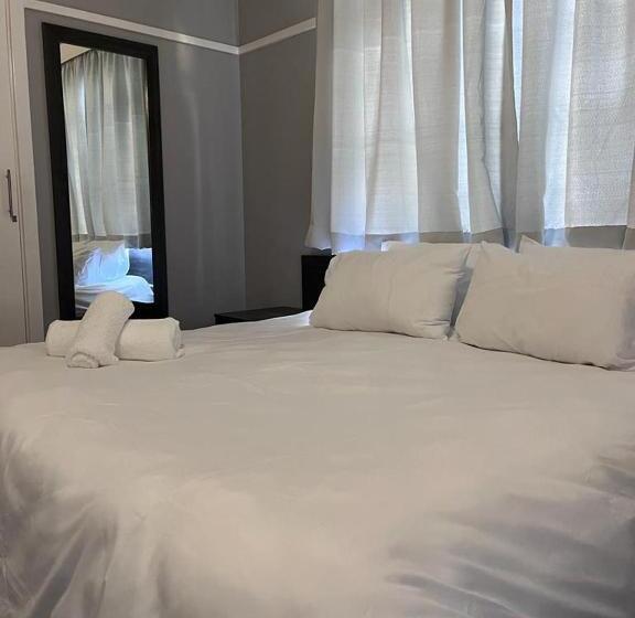 Номер Стандарт, 28 On Wood