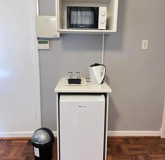 スタンダードルーム, 28 On Wood