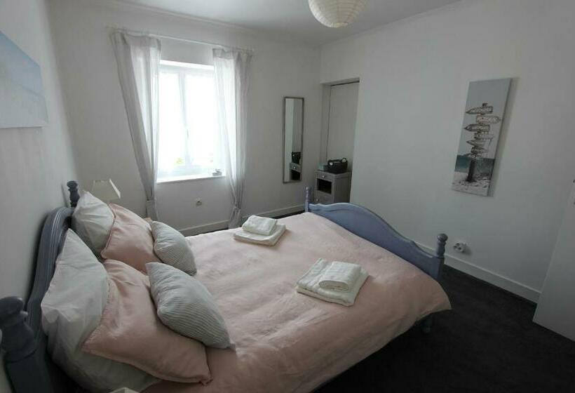 标准间, La Charentaise Des Lilas