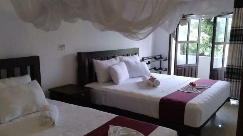 スタンダードトリプルルーム, Villa Sanitha