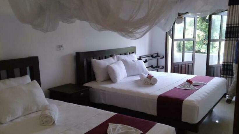 スタンダードトリプルルーム, Villa Sanitha