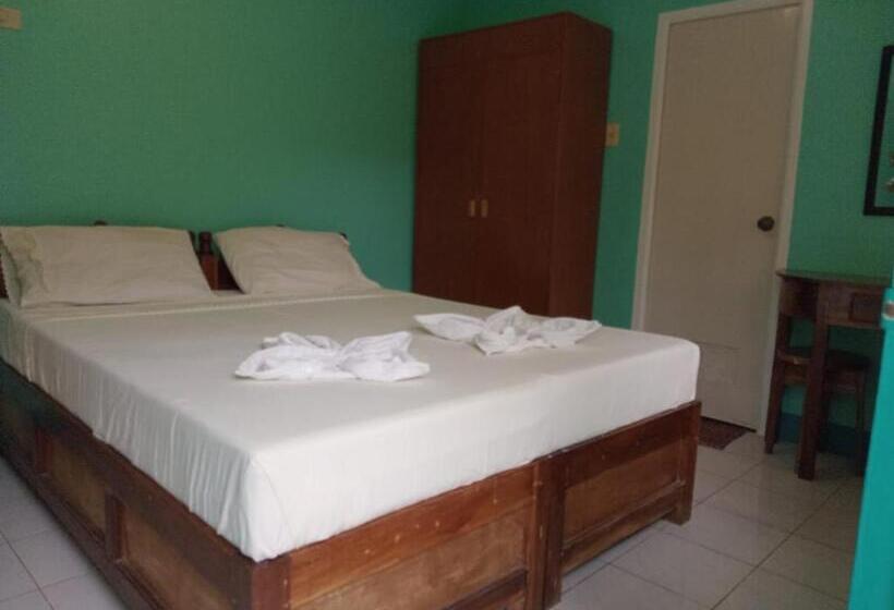 חדר סטנדרט נוף לגינה, Aghao Midgreens Resort