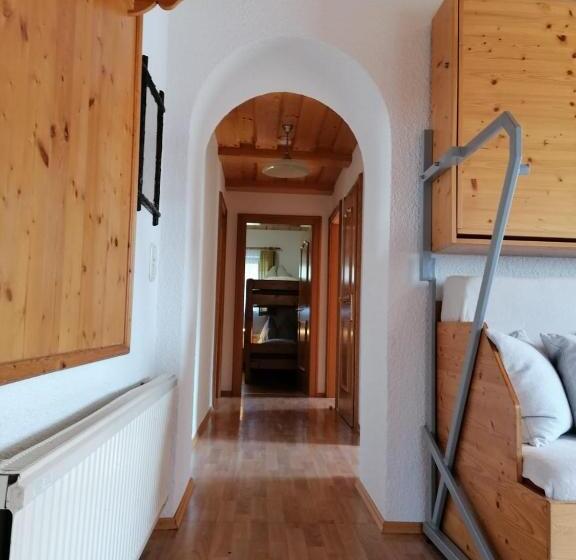 דירת חדר בקומת קרקע, Haus Obweg   Postalm