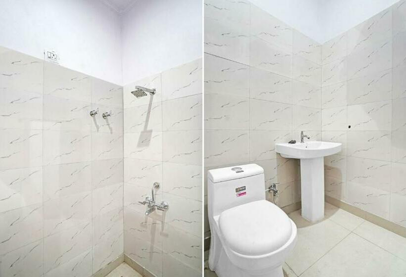 トリプルクラシックルーム, Oyo Flagship 81353 Hardwari