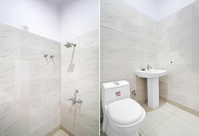 トリプルクラシックルーム, Oyo Flagship 81353 Hardwari