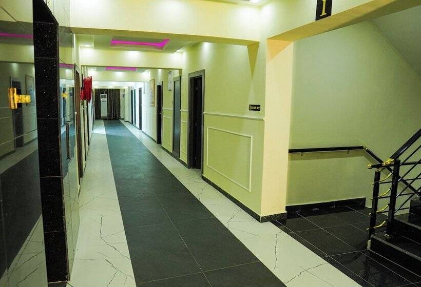 스탠다드 룸, Romeneo Grand Royal