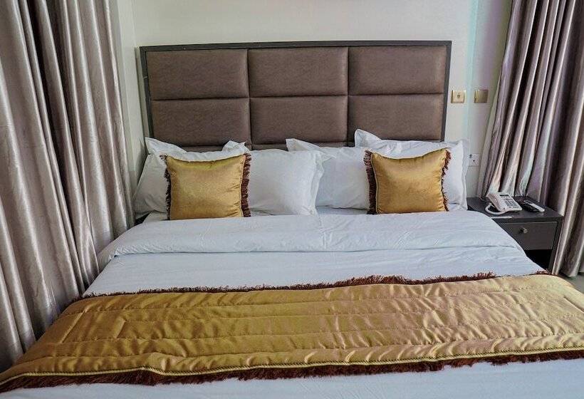 디럭스 룸, Romeneo Grand Royal