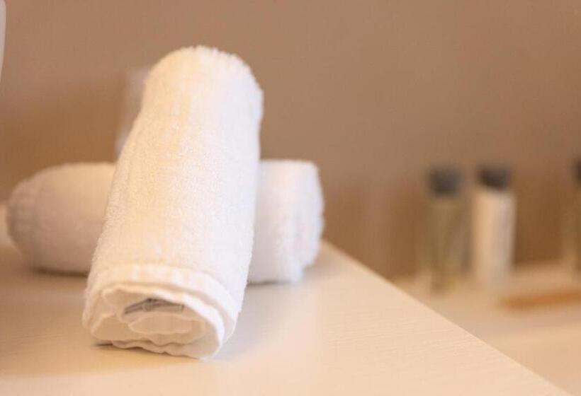 جناح إدارى, Tenuta Fogliani Resort & Natural Spa