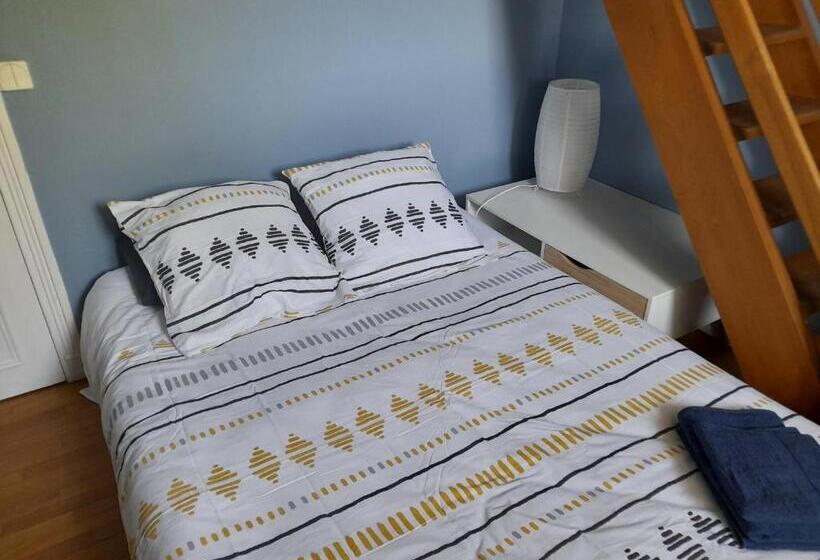 标准三人间, Le Plantard