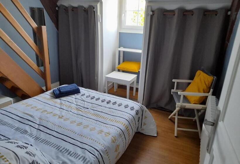 标准三人间, Le Plantard