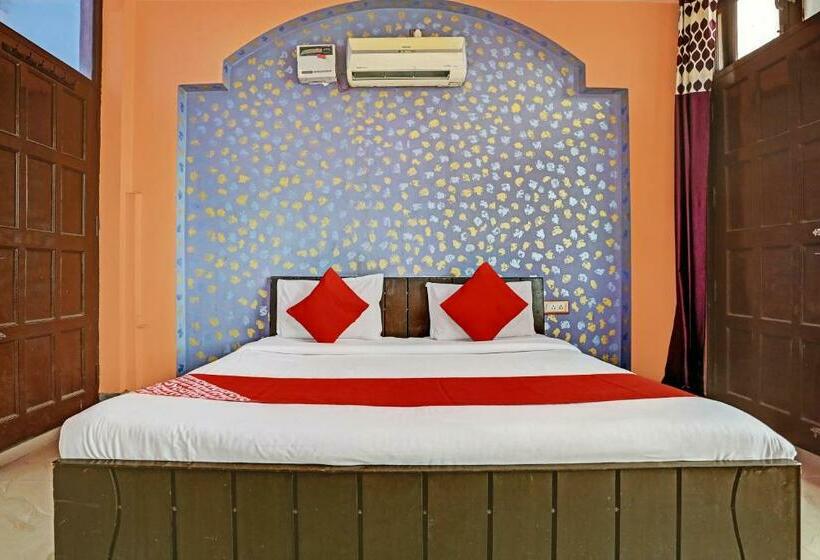 اتاق کلاسیک سه تخته, Oyo Flagship 81356 J Banquets