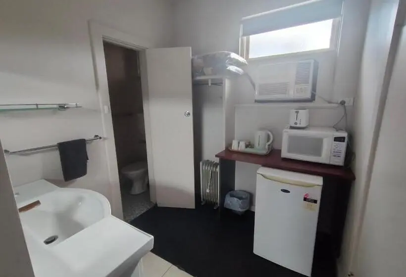 スタンダードルーム, International Hotel Motel