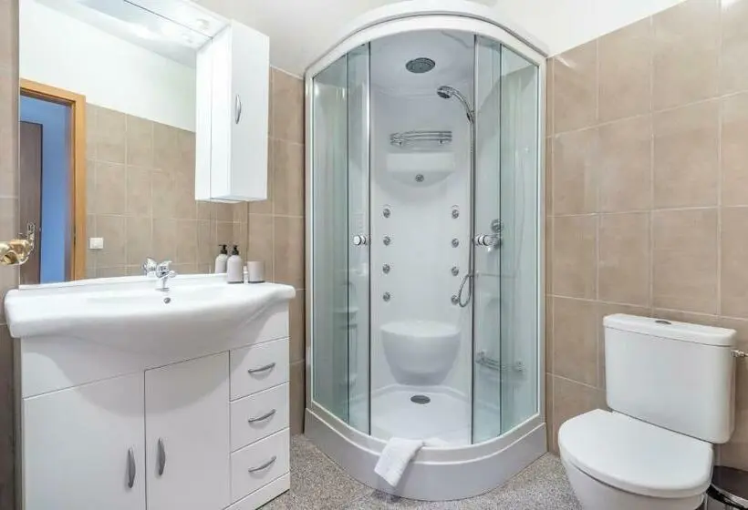 Standard Kolmen Hengen Huone, Penzion Laguna