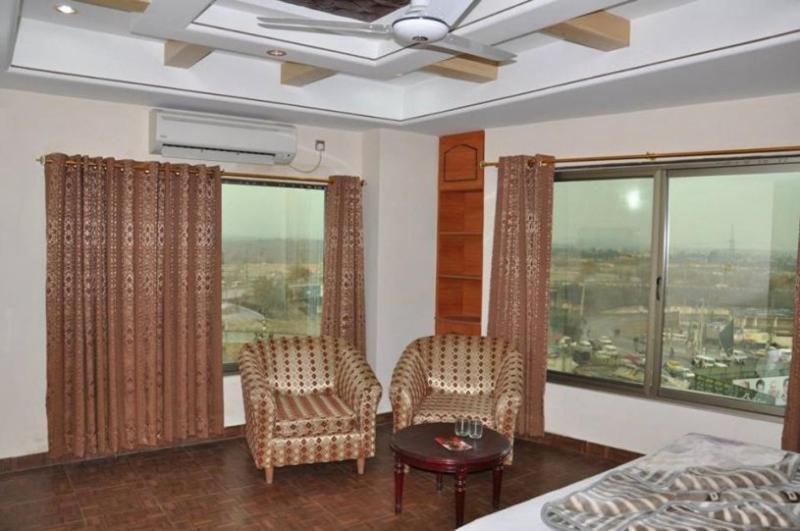 اتاق لوکس با تخت بزرگ, Al Waqqas