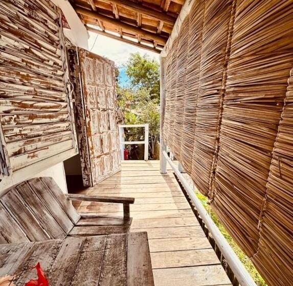 标准间带阳台, Pousada Jardim Da Praça