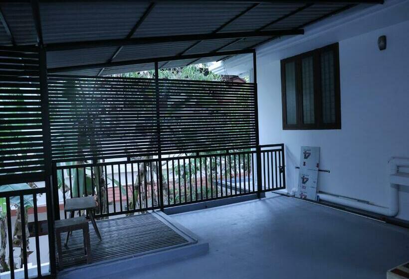 デラックスルーム, Malpans Mansion