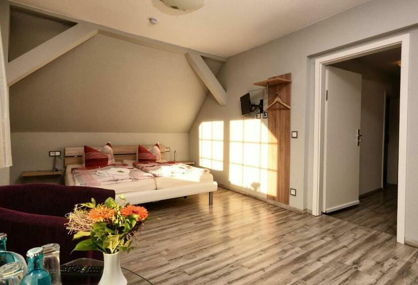 スタンダードルーム, Am Stadtwald