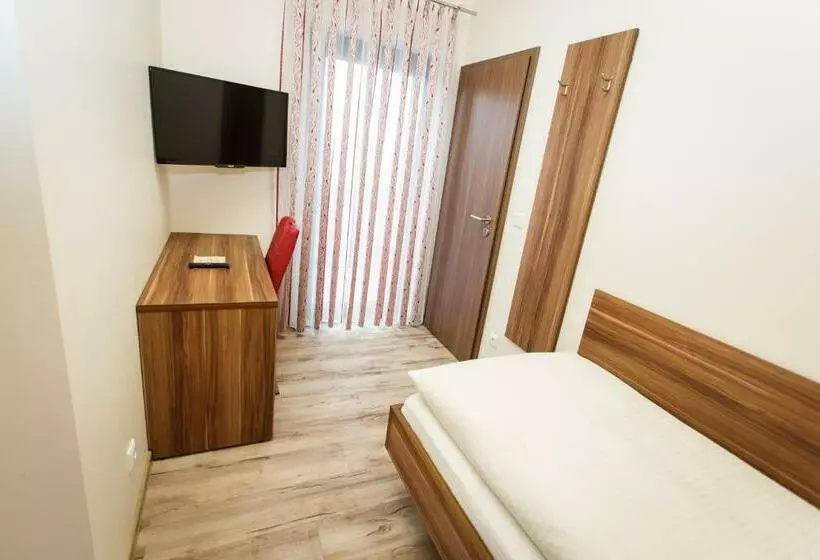 اتاق استاندارد یک نفره, Bayrischer Hof