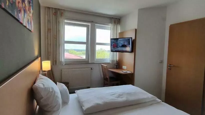 Economy-huone, Brigel Hof
