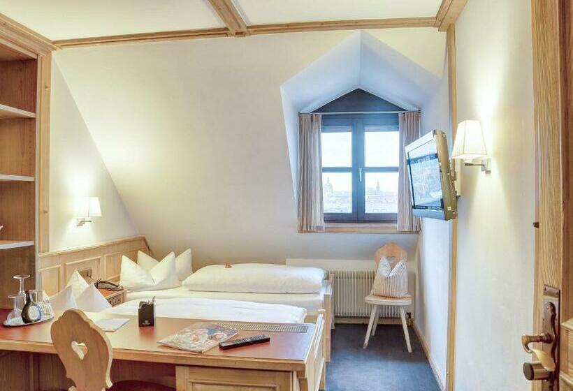 Quarto standard, Grüner Baum