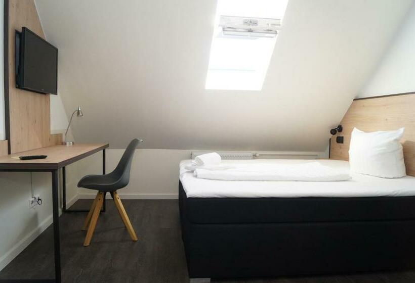 Номер Стандарт, Jj Hotel Hannover City Pension