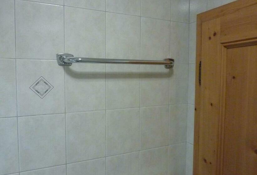 スタンダードシングルルーム, Hubertus