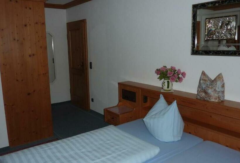 デラックスルーム, Hubertus