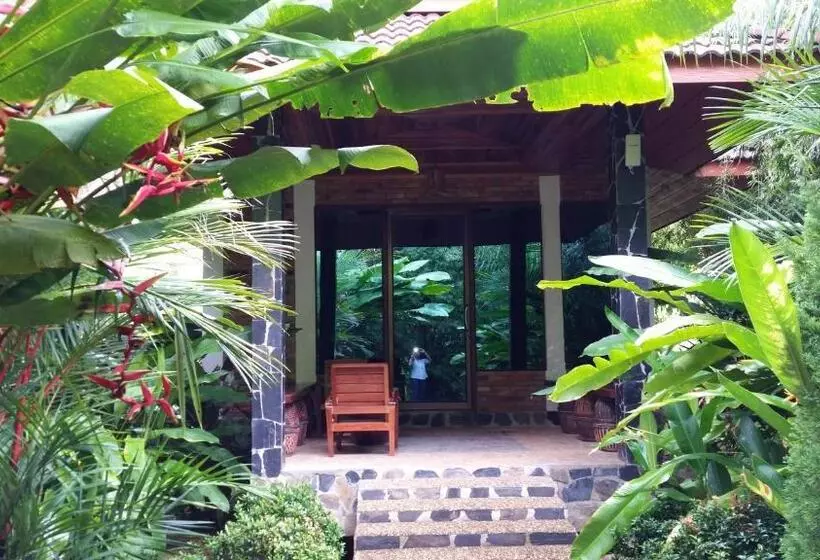 Perhebungalow, Khaosok And Spa