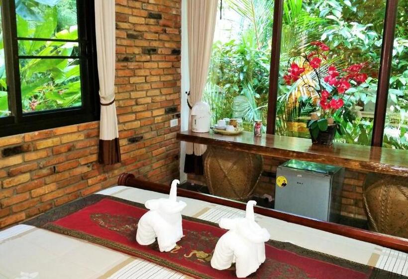 家庭洋房, Khaosok And Spa