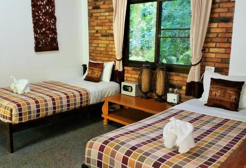 家庭洋房, Khaosok And Spa