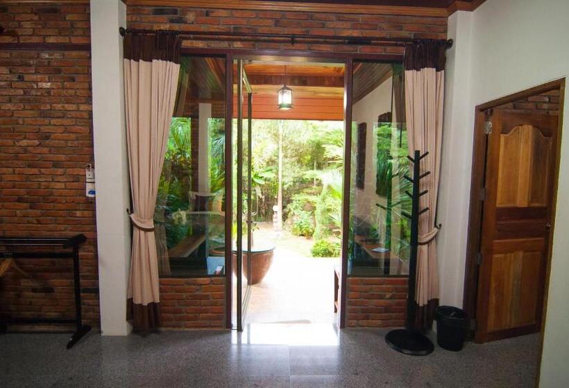 家庭洋房, Khaosok And Spa