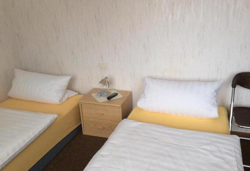 패밀리 룸, Bayrischer Hof