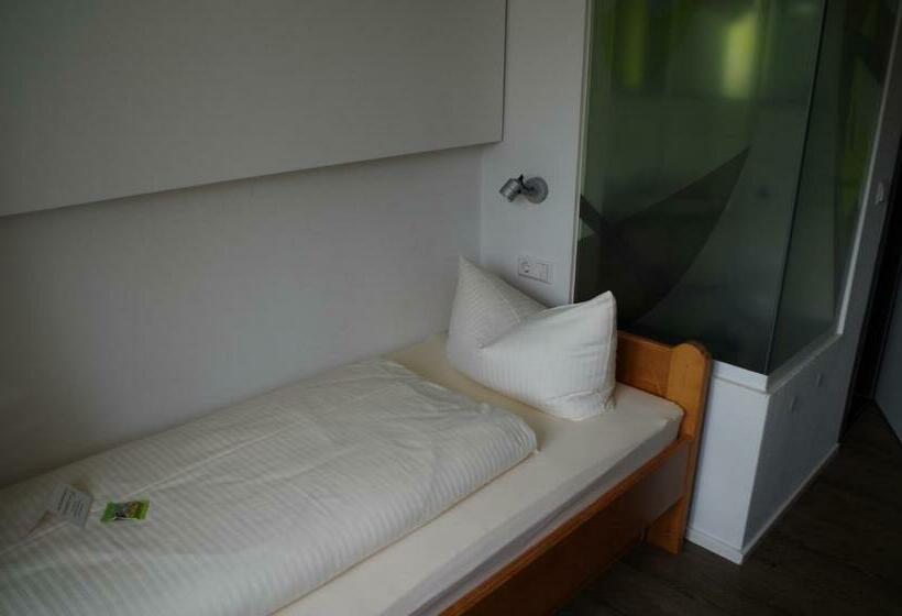 标准单人间, Landgasthof Koechlin