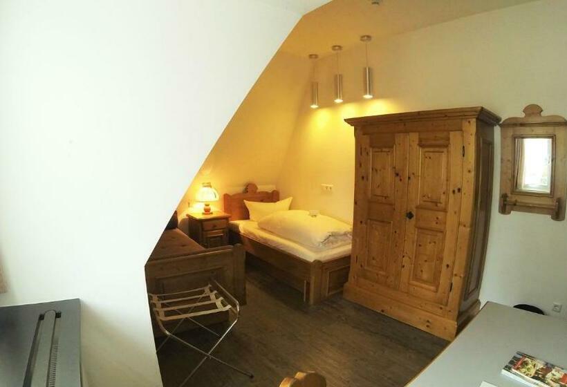 标准单人间, Landgasthof Koechlin