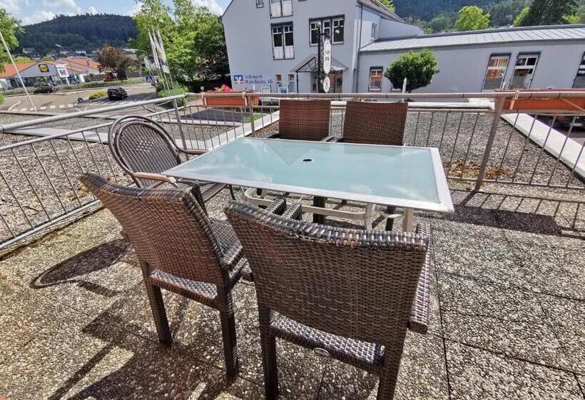 带3个卧室的公寓, Mainperle