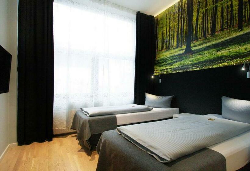 Номер Стандарт, Novitel Hotel Kirchheim   München Messe