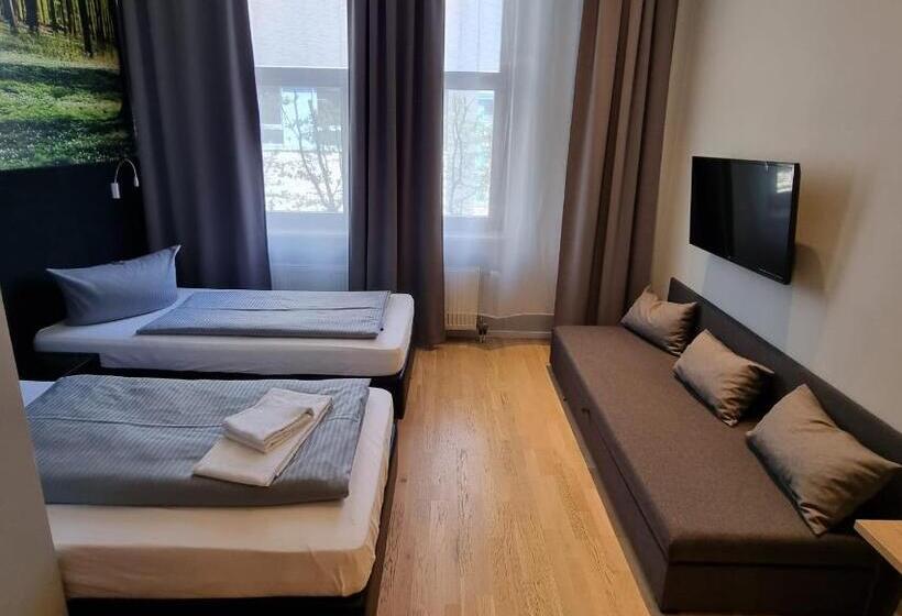 家庭间, Novitel Hotel Kirchheim   München Messe