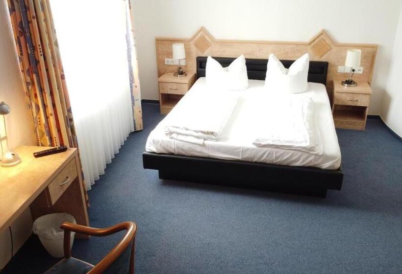 חדר בסיסי, Sorella