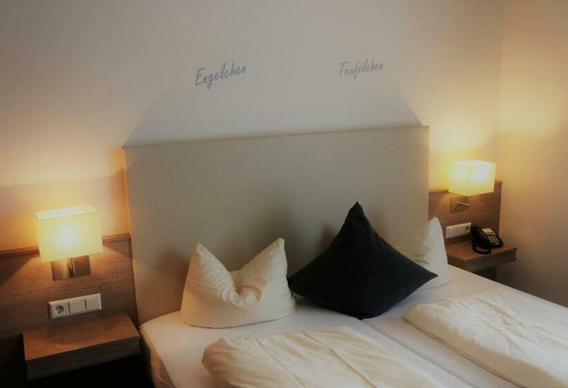 Номер Стандарт, Parkhotel Pfarrkirchen