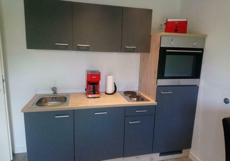 آپارتمان 1 خوابه همکف, Pension An Der Reling