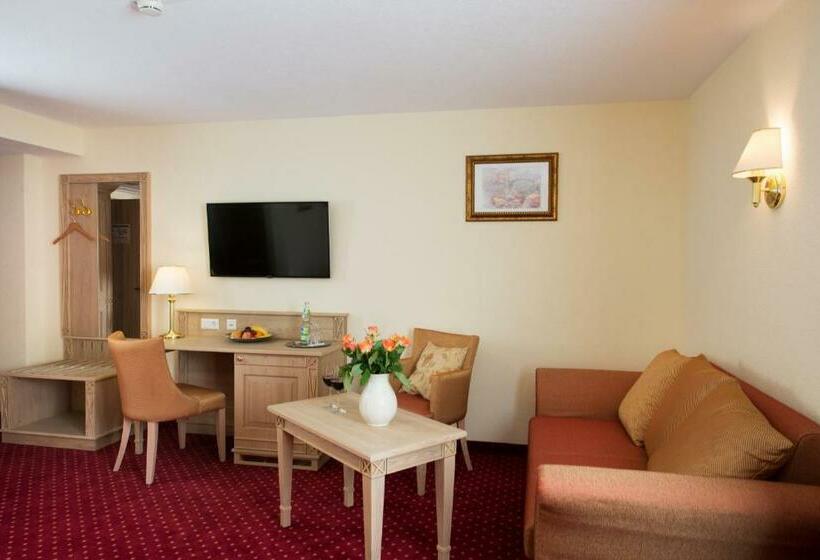 주니어 스위트, Rebstock