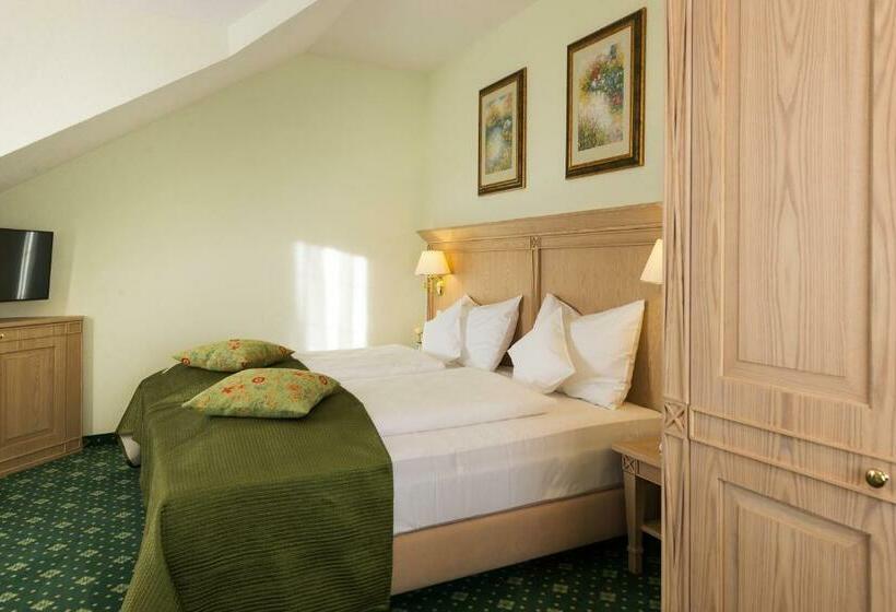 주니어 스위트, Rebstock