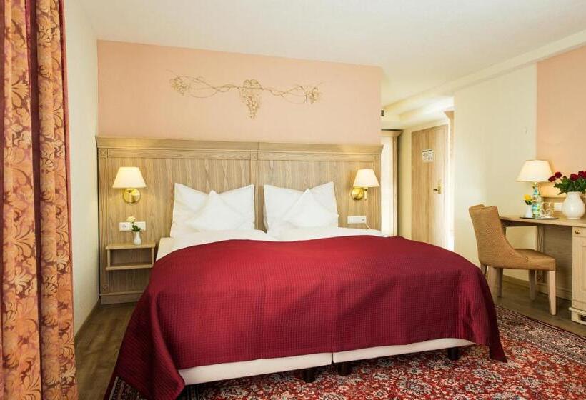 테라스 주니어 스위트, Rebstock