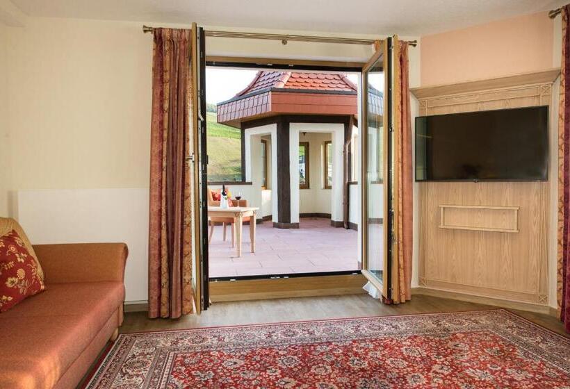 테라스 주니어 스위트, Rebstock