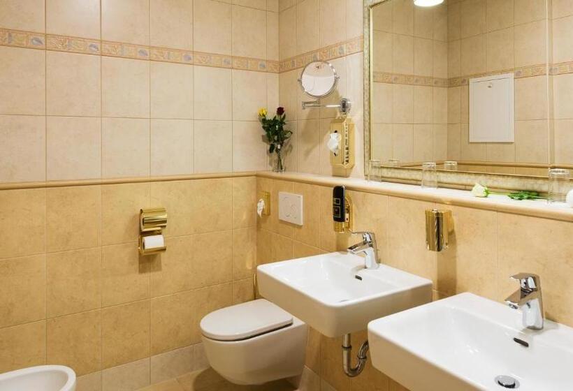 주니어 스위트 발코니, Rebstock