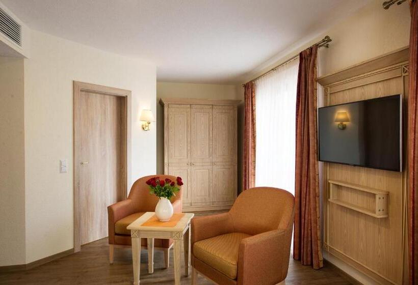 테라스 주니어 스위트, Rebstock