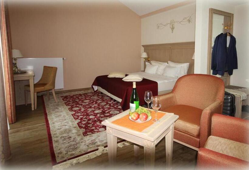 테라스 주니어 스위트, Rebstock